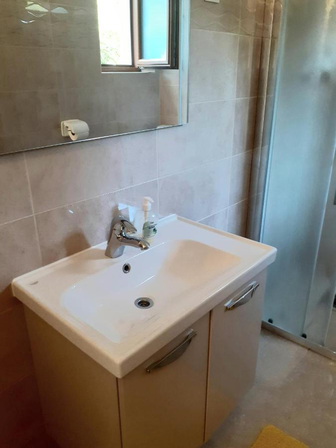 Apartman Paola Apartment Малинска Екстериор снимка